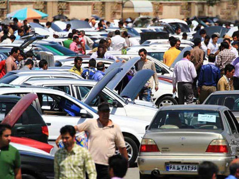ترمز قیمت خودرو کشیده شد