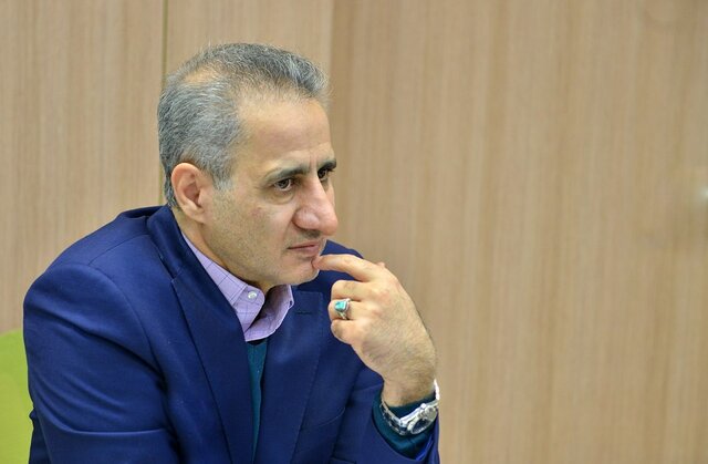 چرا تعادل بازار ارز برهم خورد؟