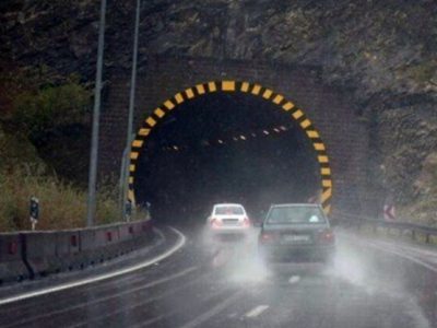 برف و باران در جاده های کشور/ترافیک سنگین در برخی محورها