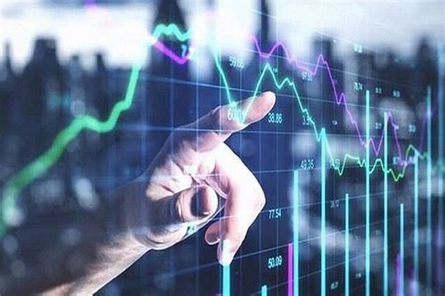 بازگشت سرمایه‌گذاران به تالار شیشه‌ای/ ۳۵ همت پول حقیقی معادلات بورس را تغییر داد