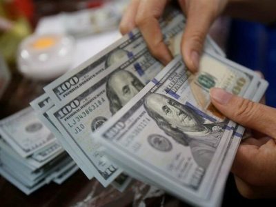 دلار بهتر است یا صندوق‌های ارزی؟