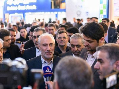 صنعت نفت موتور محرک اقتصاد کشور است