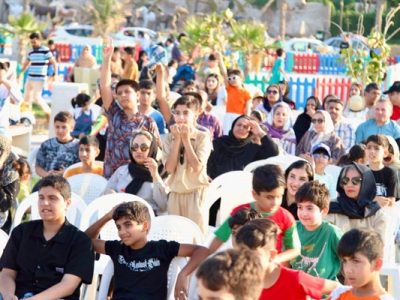 پرواز بادبادک‌ها بر فراز خارگ؛ جشن کودکان در آسمان امید