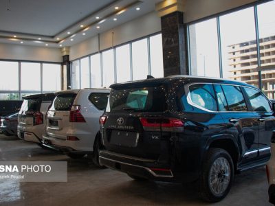 گمرک بازرگان مجاز به ترخیص خودرو شد
